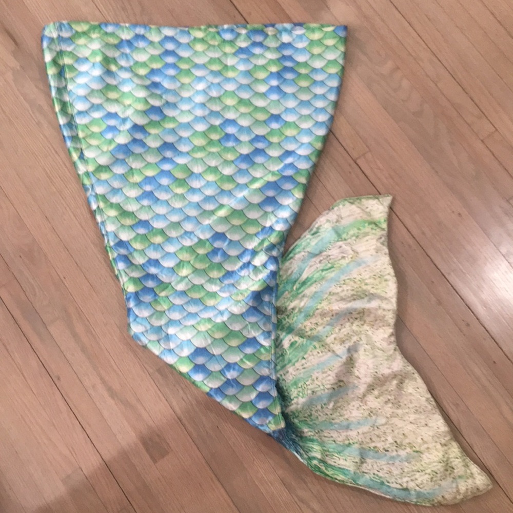Mermaid tail blanket